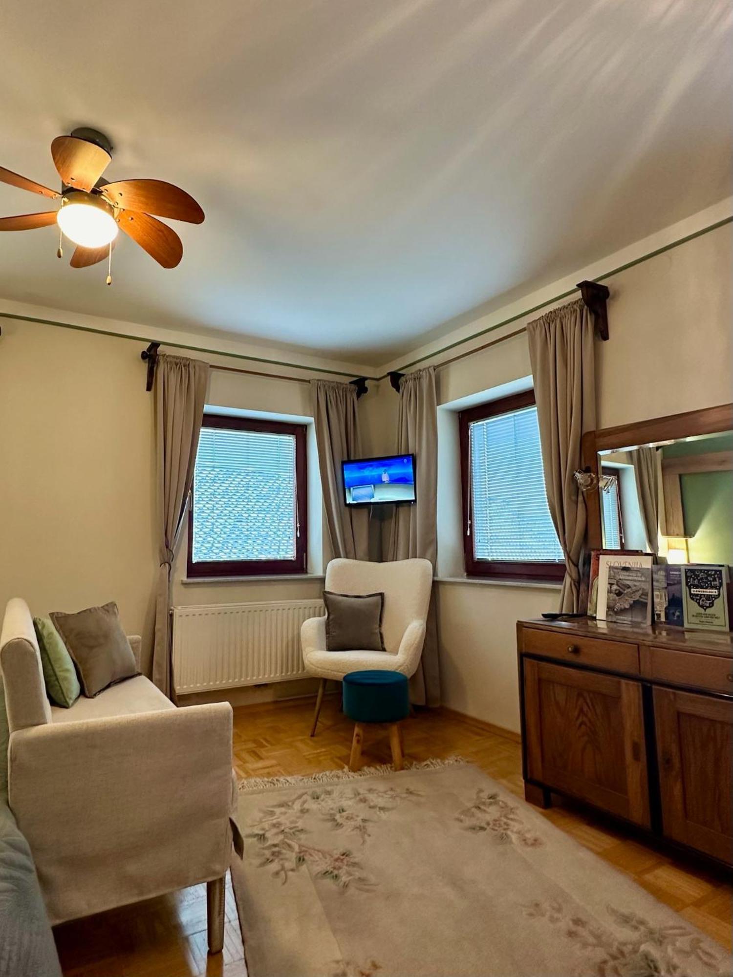 Guesthouse Sabine - Pr' Skminc Bohinjska Bela Zewnętrze zdjęcie